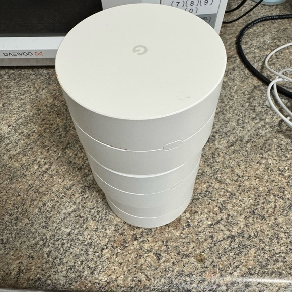 Google WiFi system, 3-Pack - Router Replacement for Whole Home Coverage White - Picture 2 of 3